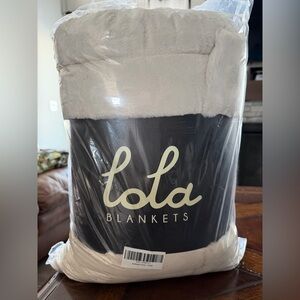 Lola Blankets Plush Throw Antique Ivory LARGE